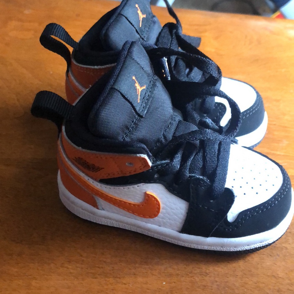 Jordan’s - Picture 2 of 6